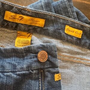 Seven7 dark Denim premium Bootcut Jeans EUC